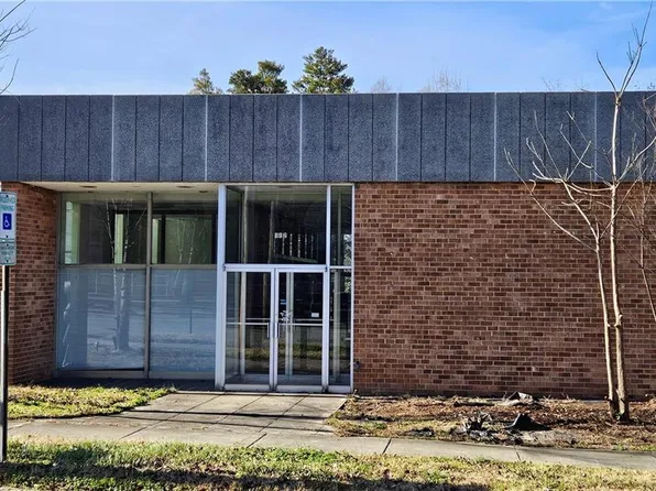 112 S Main St, Reidsville, NC 27320