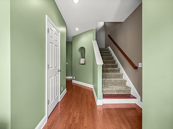 5th image of 5950 Armadale Dr