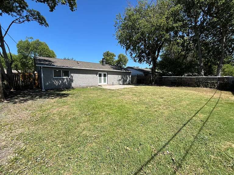 300 Ocean Dr — Photo 24