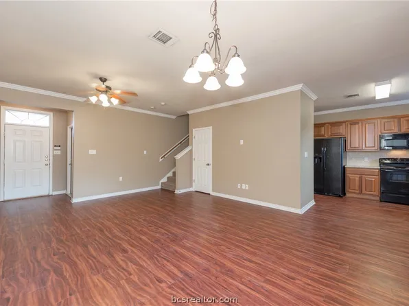 1425 W Villa Maria Rd Unit 903, Bryan, TX 77801
