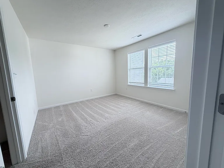 42 Dover Ct — Photo 21