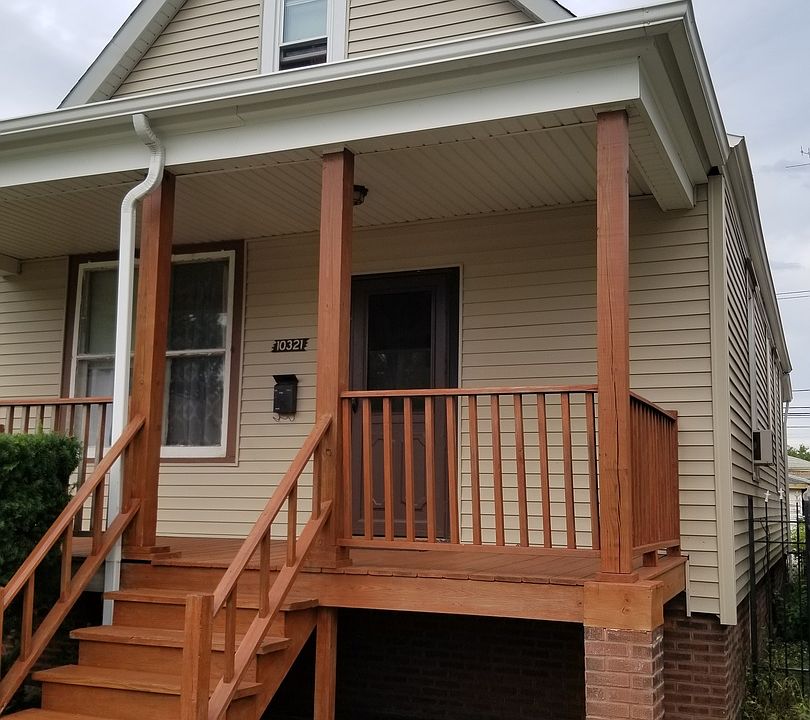 1st image of 10321 S Hoxie Ave