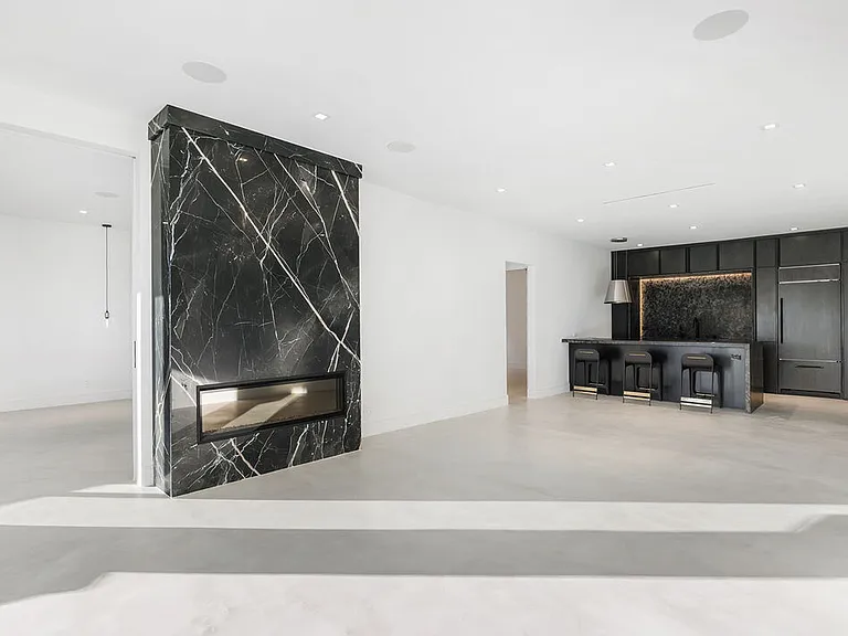 8960 Cynthia St #116 — Photo 7