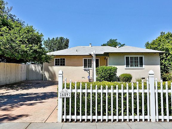 3rd image of 689 N Livermore Ave