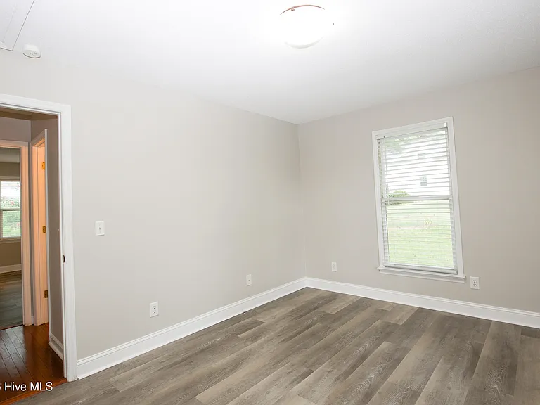 201 Sarason Pl — Photo 27