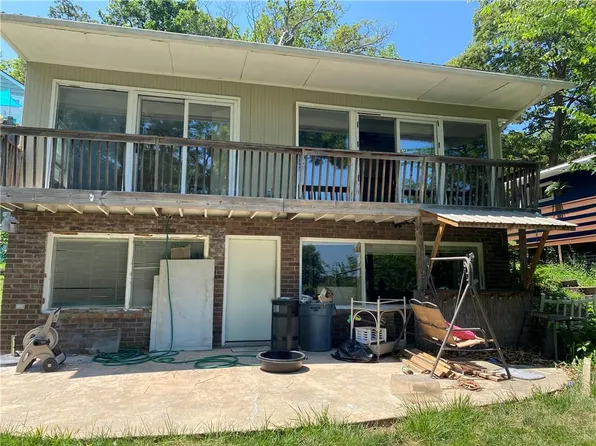 16 M Lake Shore Dr, Lees Summit, MO 64086