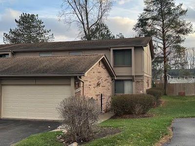 31470 Hunters Circle Dr, Farmington, MI, 48334