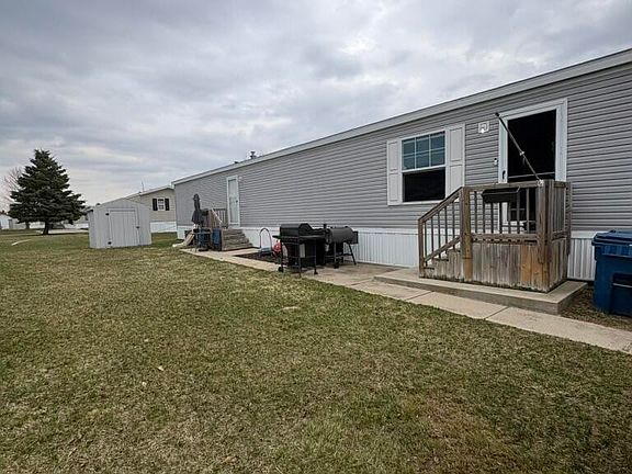 4th image of 360 E Tuttle Rd #217