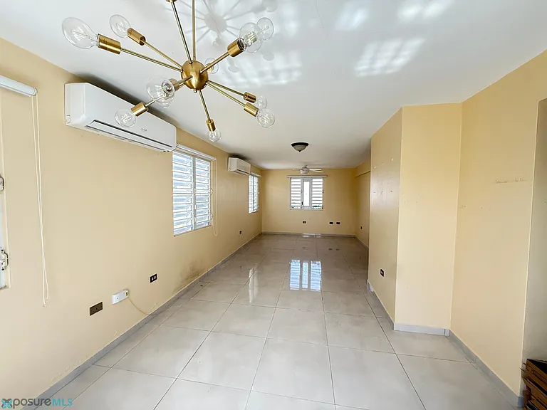 823 Los Paseos — Photo 4