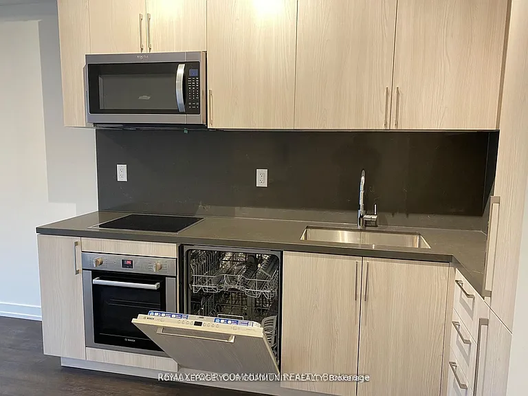 1 Grandview Blvd #1015 — Photo 7