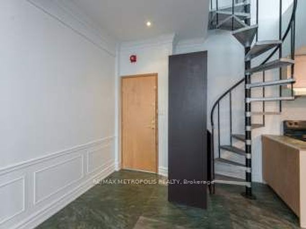 39 Kimbercroft Ct #Penthouse 810, Toronto, ON M1S 5B5