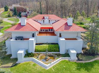 2504 Stone Creek Dr, Knoxville, TN 37918