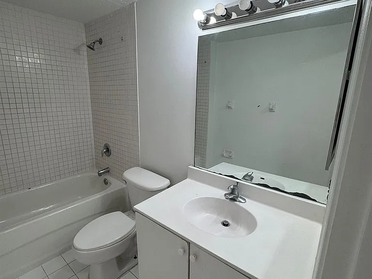 1161 Golden Lakes Blvd #1311 — Photo 4