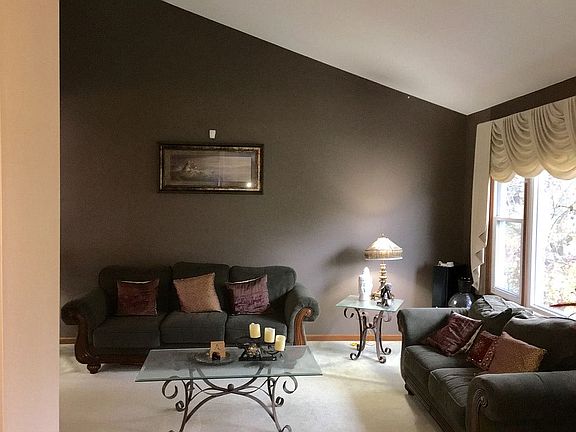 2nd image of 257 Windsor Dr