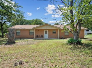 600 Windsor Ln, Springtown, TX 76082