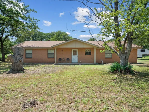 600 Windsor Ln, Springtown, TX 76082