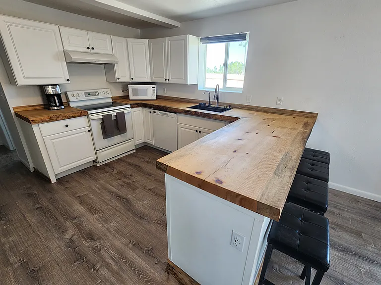 537 S Taylor Rd — Photo 36
