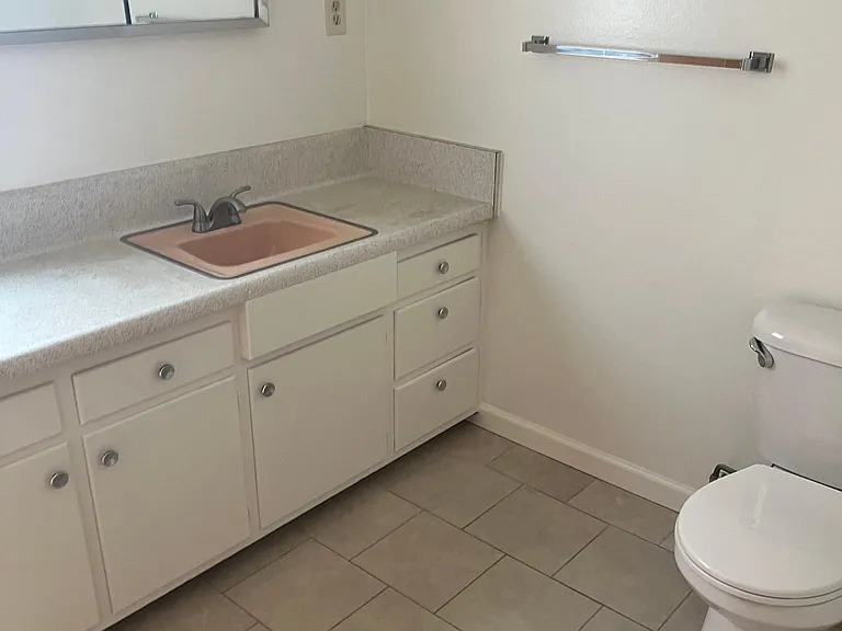 1761 E 1st St #8 — Photo 8