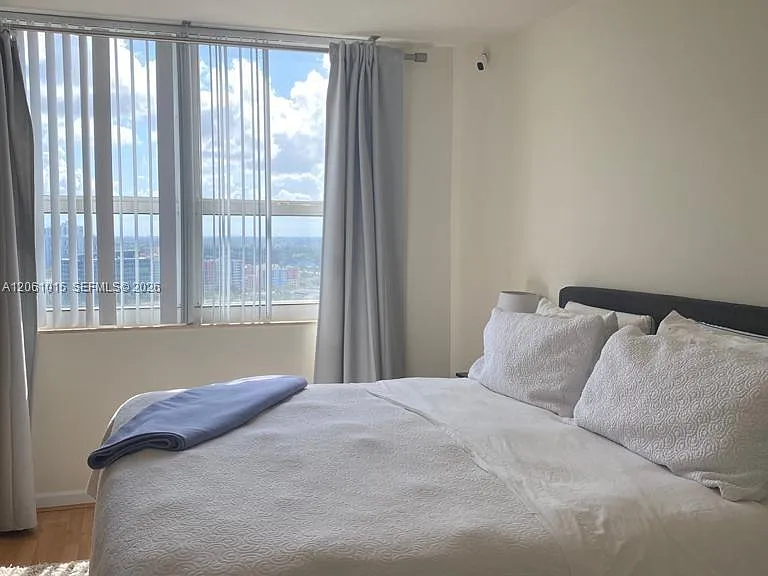 19501 W Country Club Dr #2305 — Photo 6
