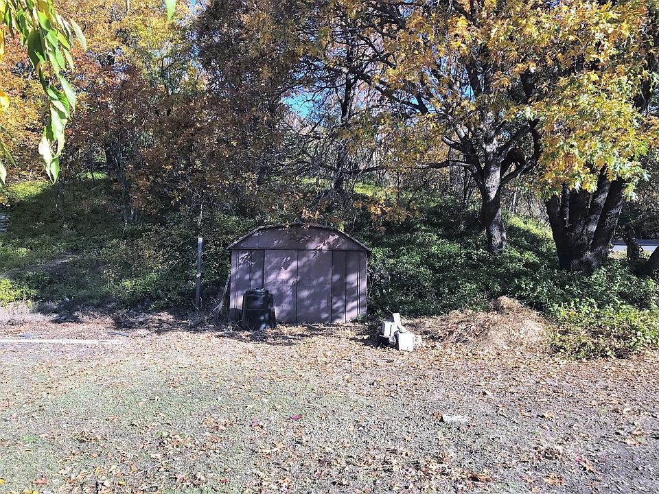 2nd image of 0 5th Ave