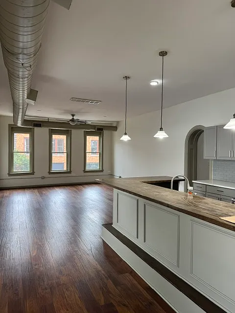 27 E Winter St #201