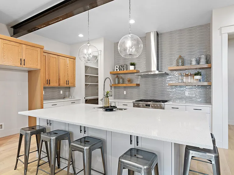 2450 W Iron Coop St #1 — Photo 16