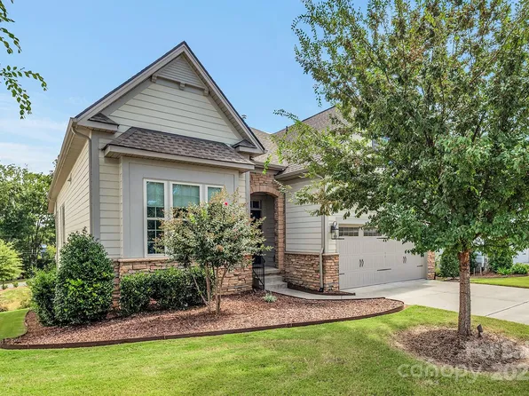 14008 Little Spring Ct, Charlotte, NC 28278