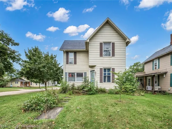 24 S Main St, Willard, OH 44890