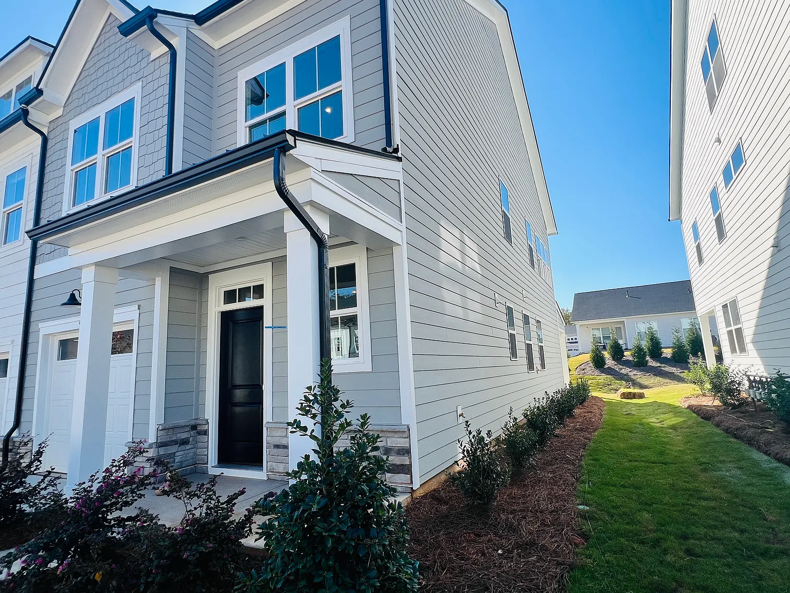 9505 Munsing Dr — Photo 1