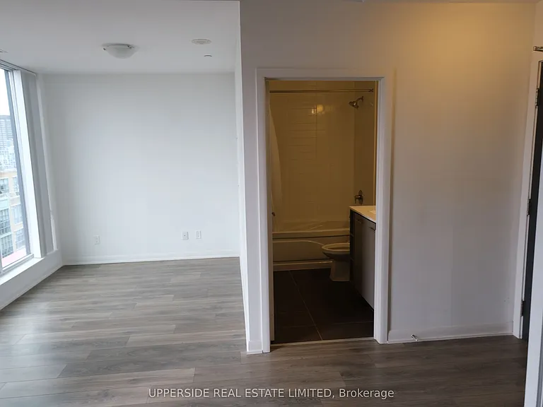 435 Richmond St W #1410 — Photo 9