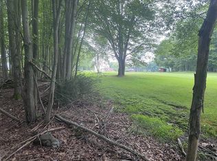 S Fairway Dr, Lake ariel, PA 18436