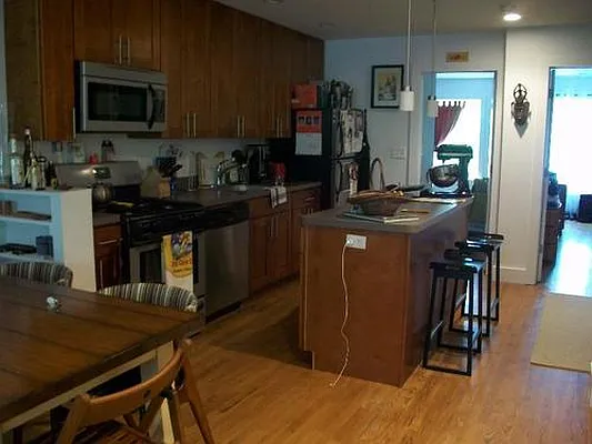 Rented by BLS Realty | media 32