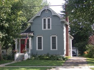 322 W Washington St, West Chicago, IL 60185