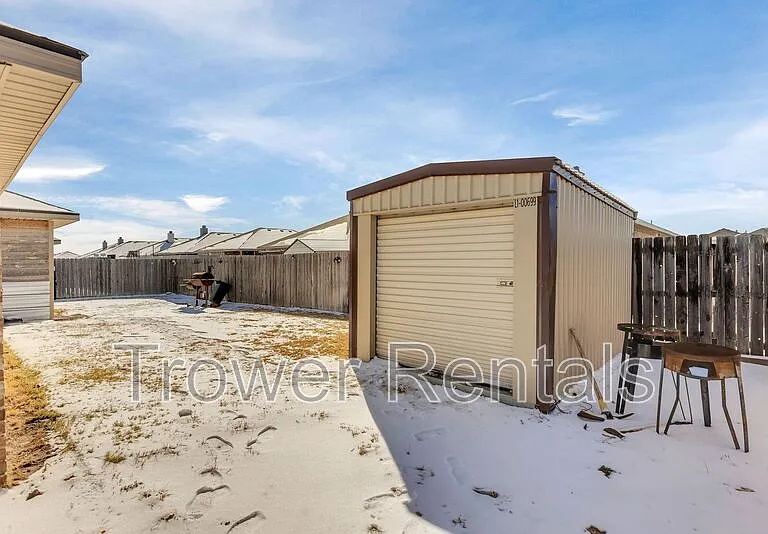 9915 Rainbow Dr — Photo 28