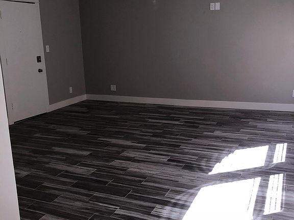 2nd image of 635 Elm Ave APT 5