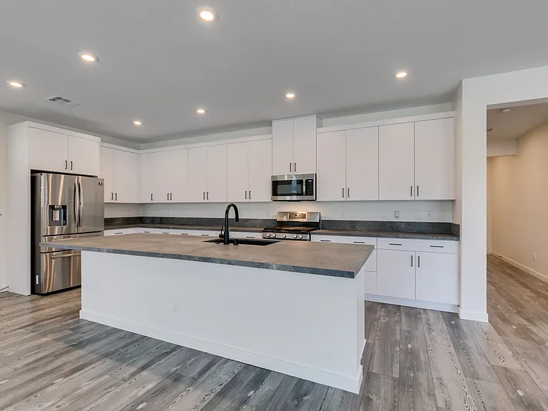 6915 Fordham Creek St — Photo 26