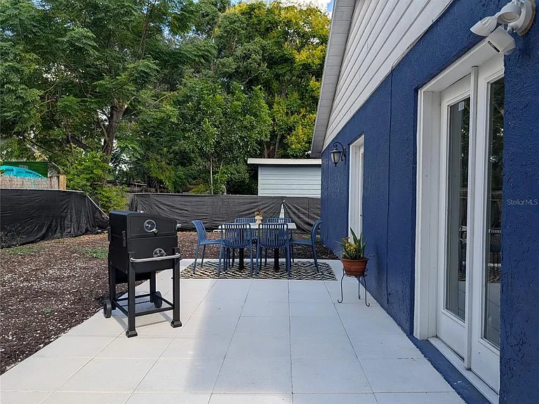 2431 Loma Linda St — Photo 31