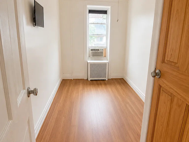 653 Park Pl #3 — Photo 7