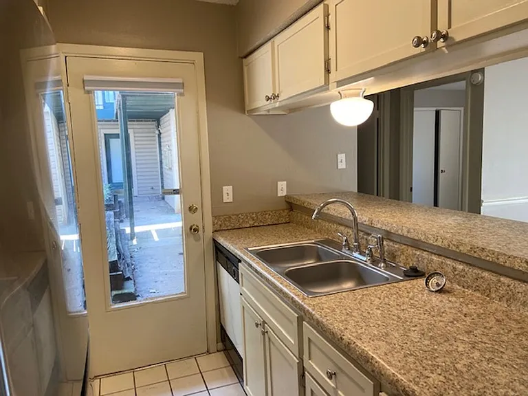 6680 Whispering Oak Pl #1 — Photo 3