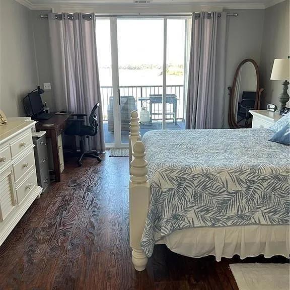 2902 River Dr #D301 — Photo 5