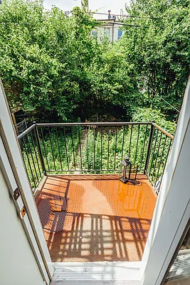 Rented by Nooklyn NYC LLC | media 10