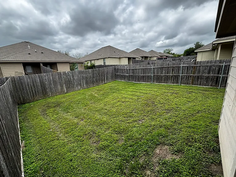 507 E Zenith Ave #A — Photo 22