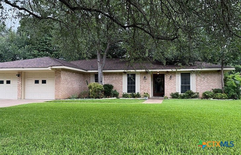 1st image of 3806 Trailwood Dr
