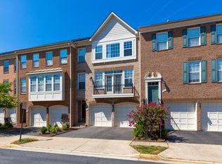 2966 Covington Square Way, Fairfax, VA 22031