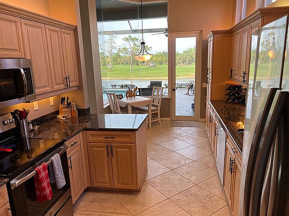 5th image of 19497 Silver Oak Dr