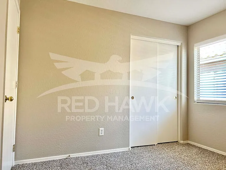 3162 W Sunshine Butte Dr — Photo 17