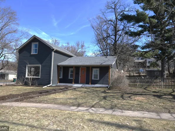 828 9th St, Hudson, WI 54016