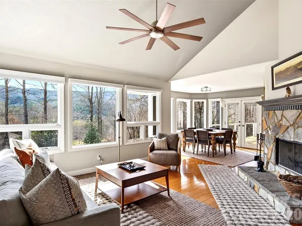 525 Blue Ridge Dr N, Marion, NC 28752