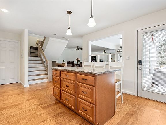 5th image of 2 Arrowhead Cir #2