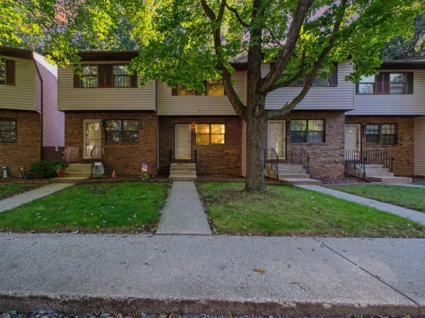 1412 Larain Dr, Michigan City, IN 46360
